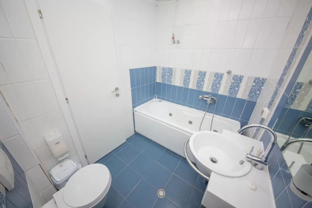 Miki 10 - Family 5.jpg